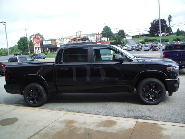 New 2027 RAM 1500 4x4 Crew Cab image 9