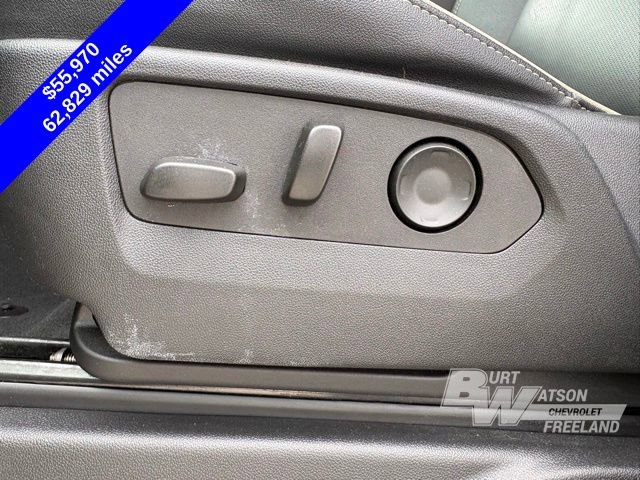 Used 2024 Chevrolet Suburban Premier w/ Premium Package 2 AWD/4WD image 13