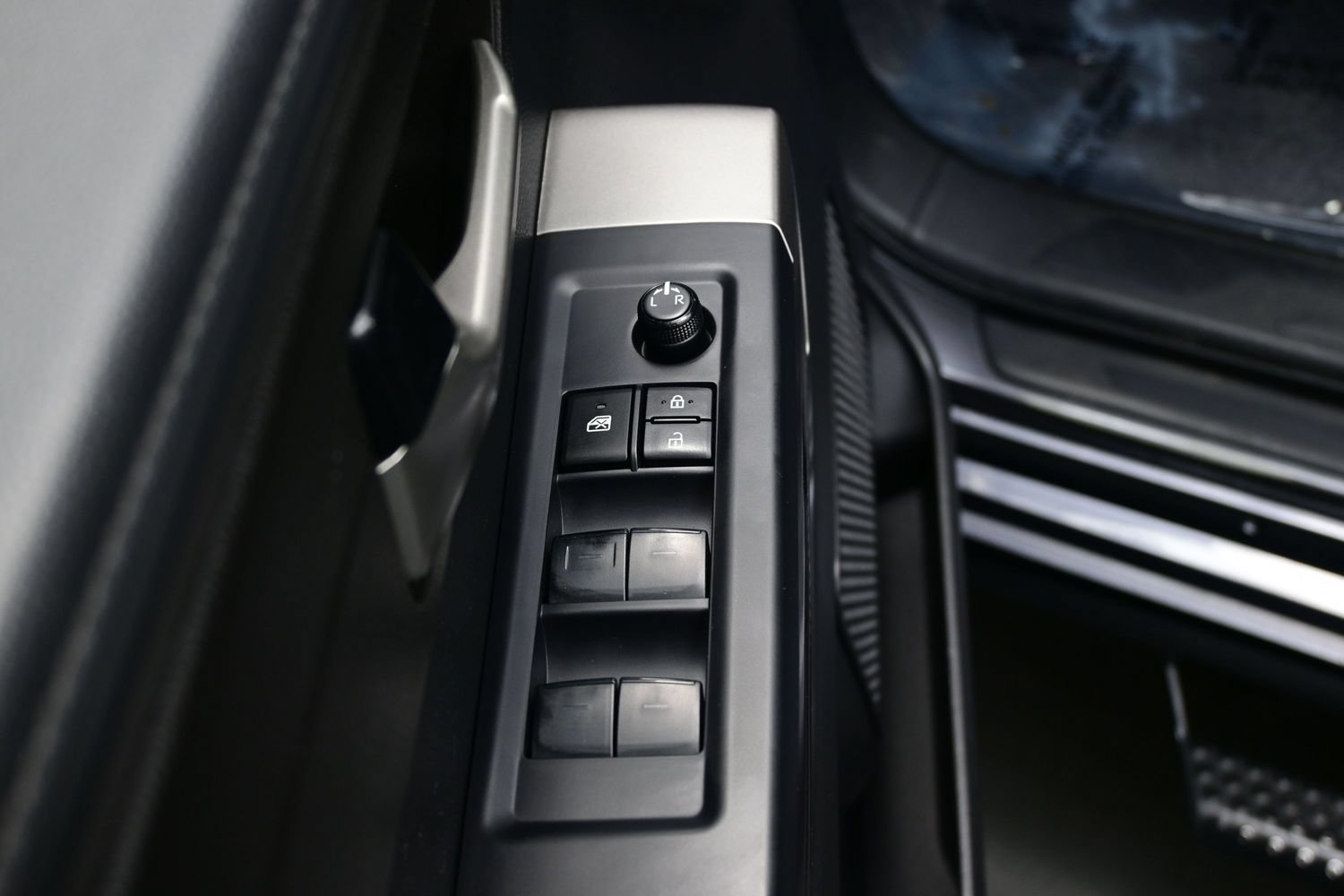 Used 2023 Toyota Tundra SR5 AWD/4WD image 10