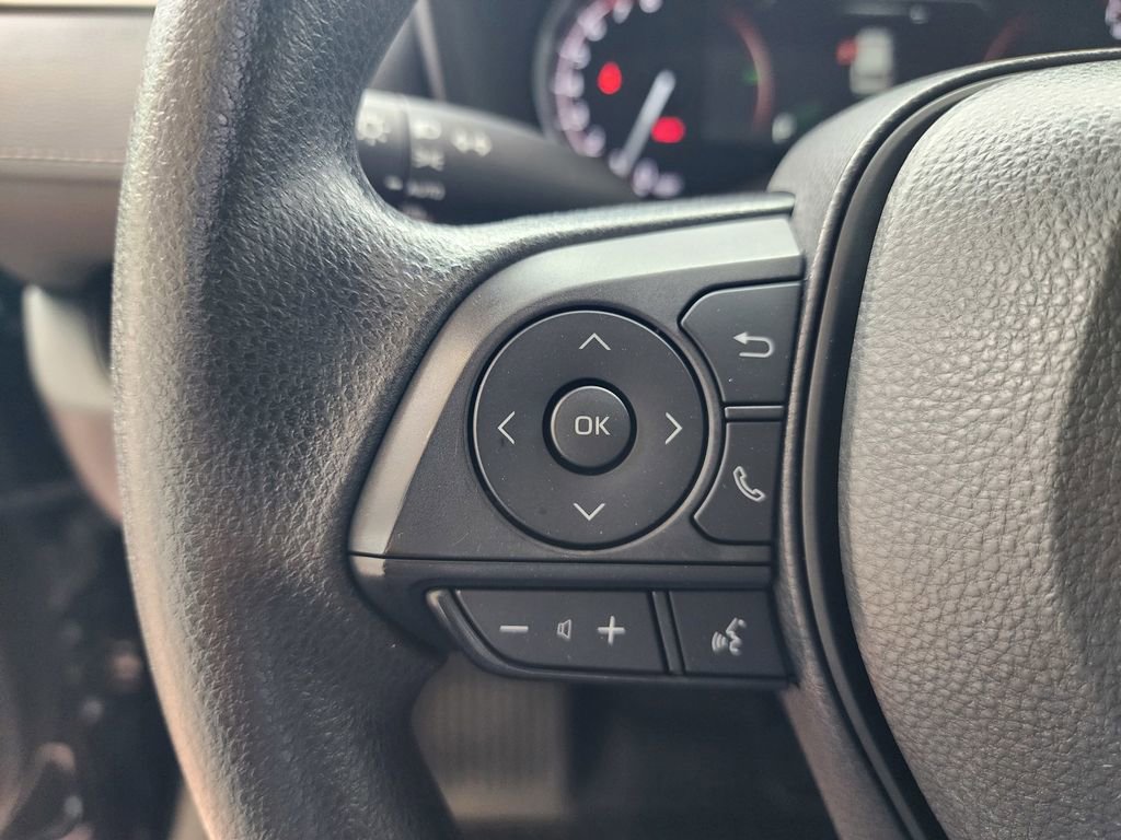 Used 2024 Toyota RAV4 XLE image 19