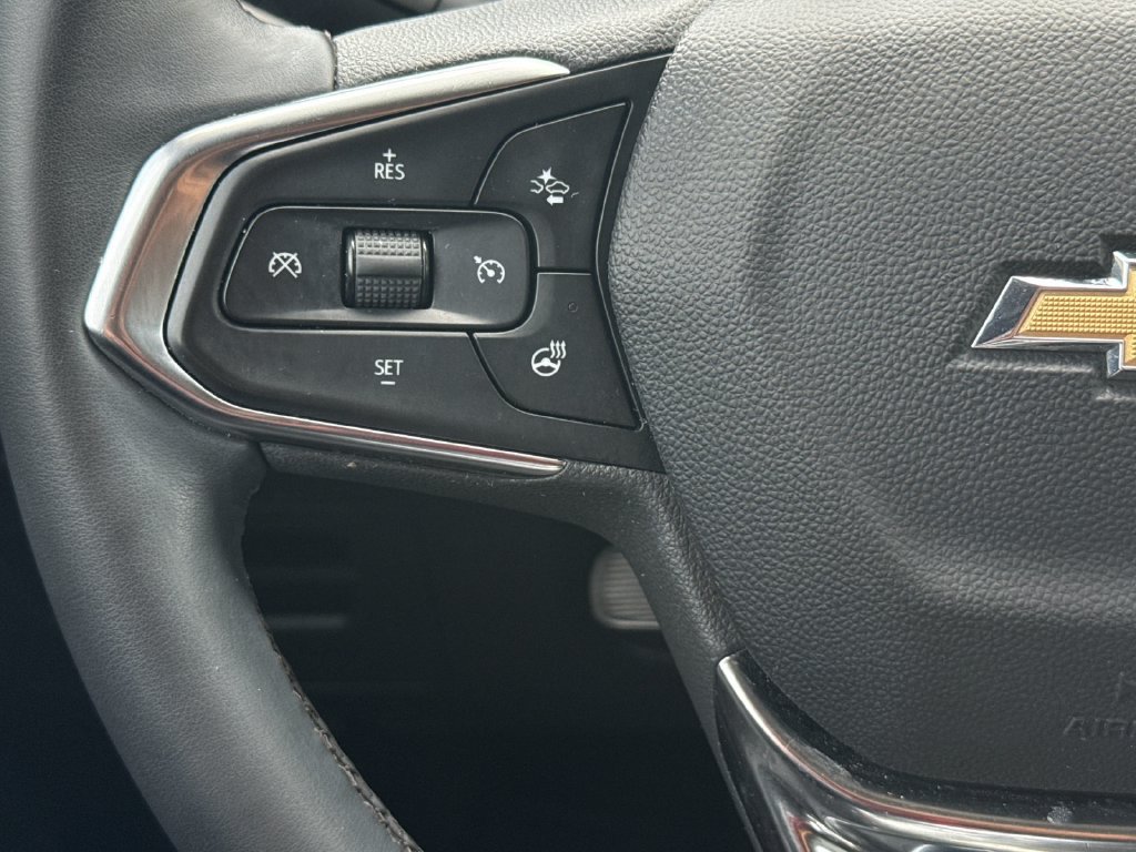 Used 2025 Chevrolet TrailBlazer LT w/ LT Cold Weather Package FWD image 24
