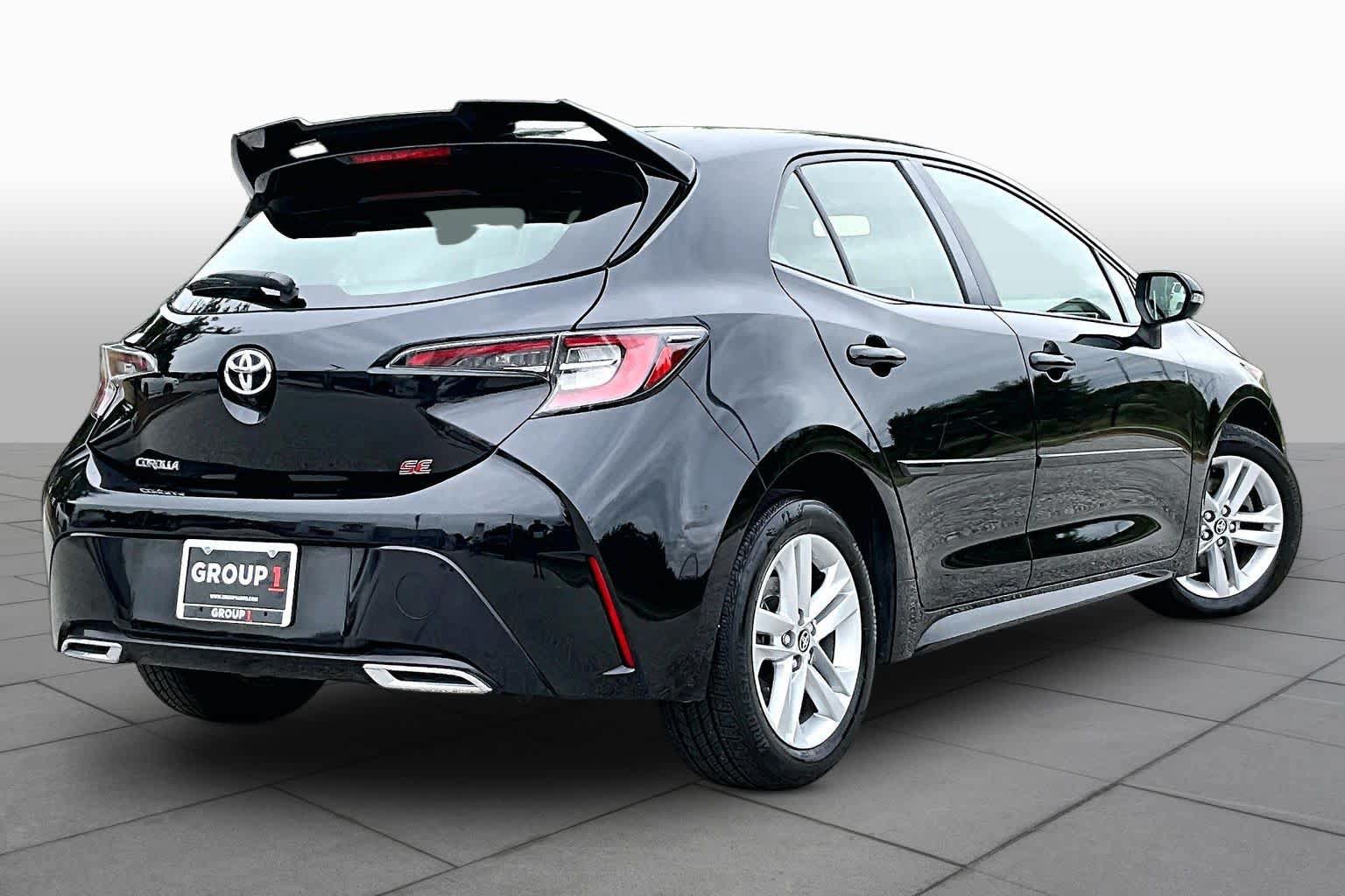 Used 2019 Toyota Corolla SE w/ SE Option Package FWD image 13