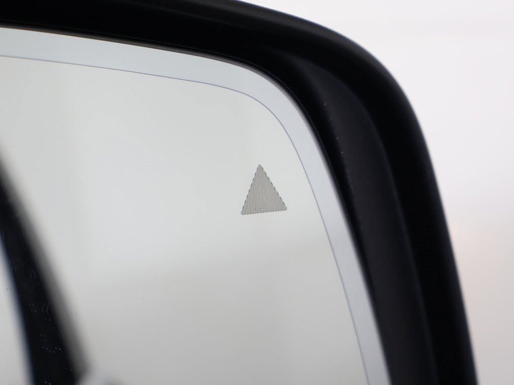 Used 2021 Jeep Grand Cherokee Limited image 37