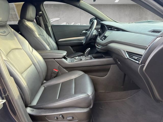 Used 2023 Cadillac XT4 Premium Luxury FWD image 24