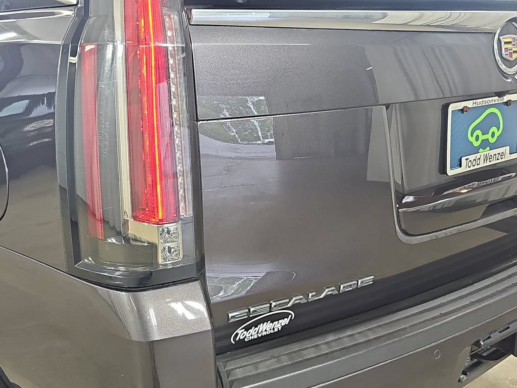 Certified 2015 Cadillac Escalade Premium AWD/4WD image 42