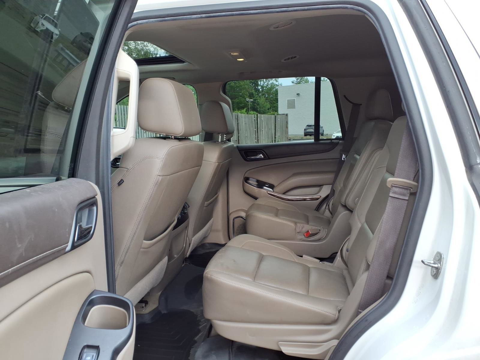 Used 2017 GMC Yukon SLT w/ Premium Edition AWD/4WD image 13