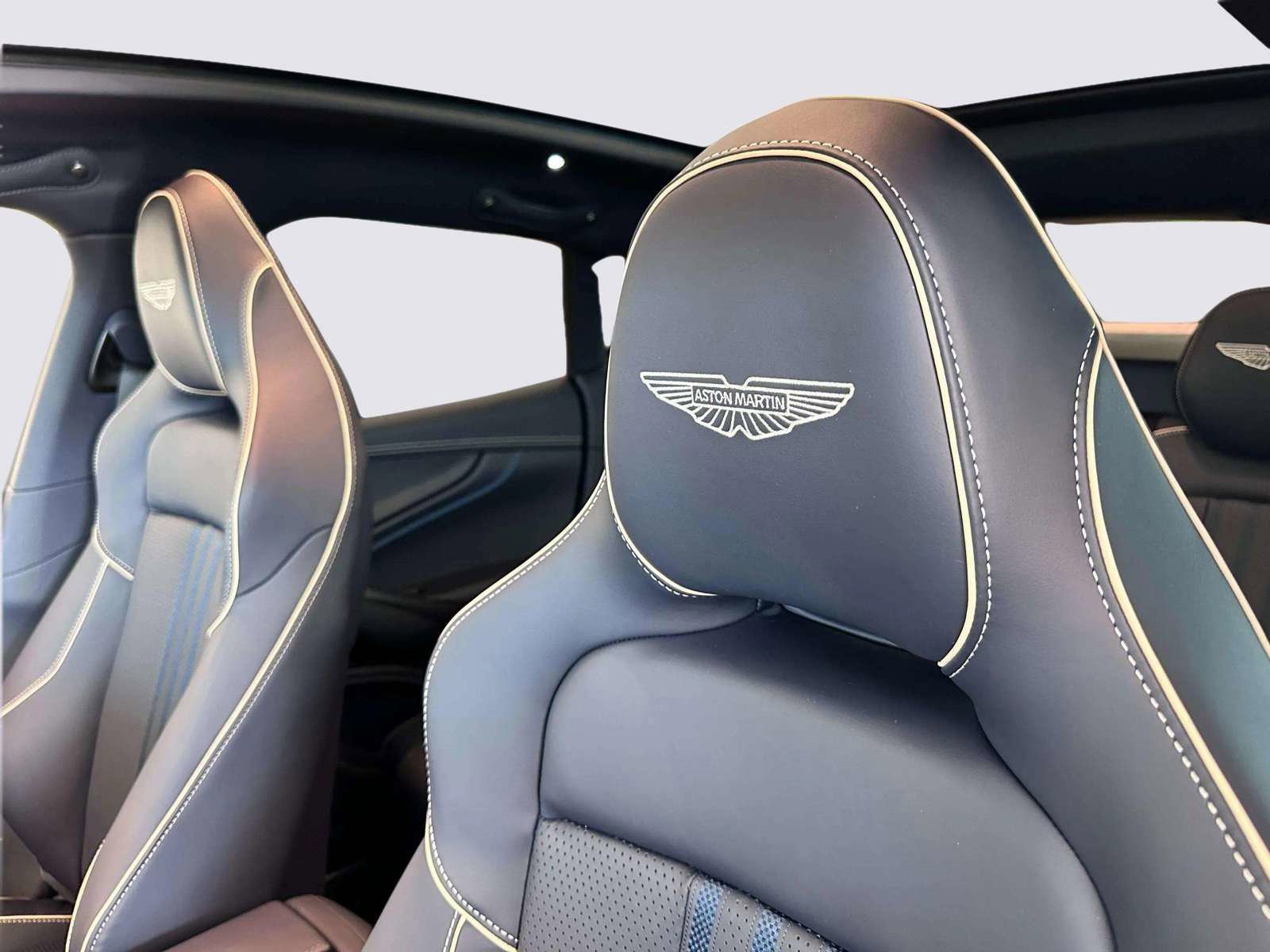 New 2025 Aston Martin DBX 707 image 15