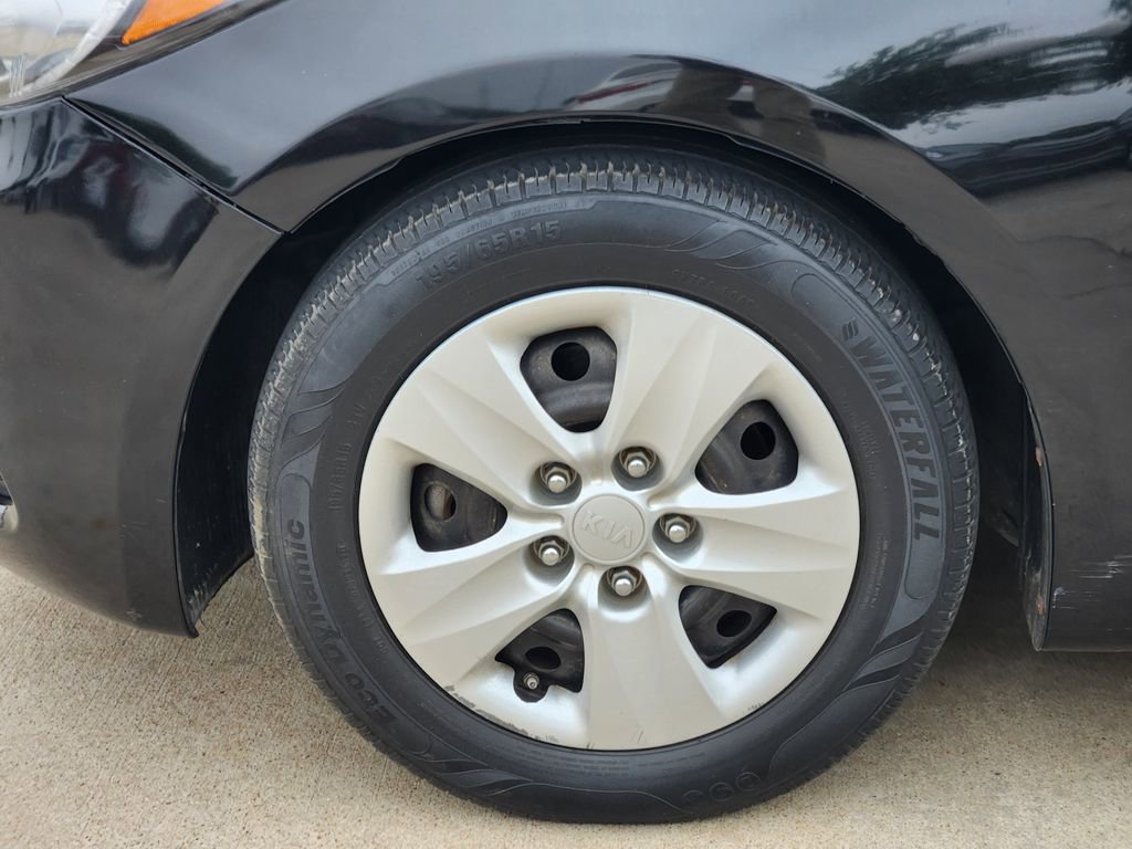 Used 2016 Kia Forte LX image 7