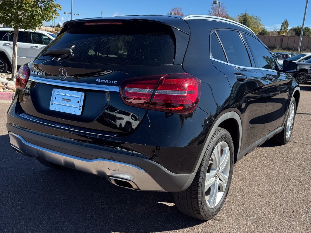 Used 2020 Mercedes-Benz GLA 250 4MATIC w/ Premium Package image 7