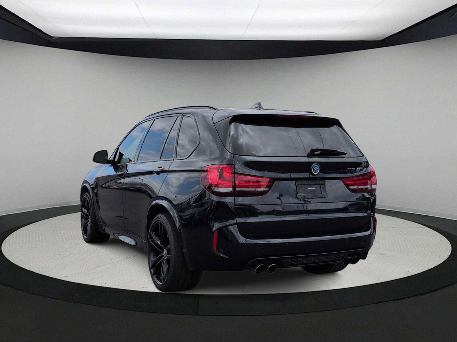 Used 2018 BMW X5 M AWD/4WD image 6