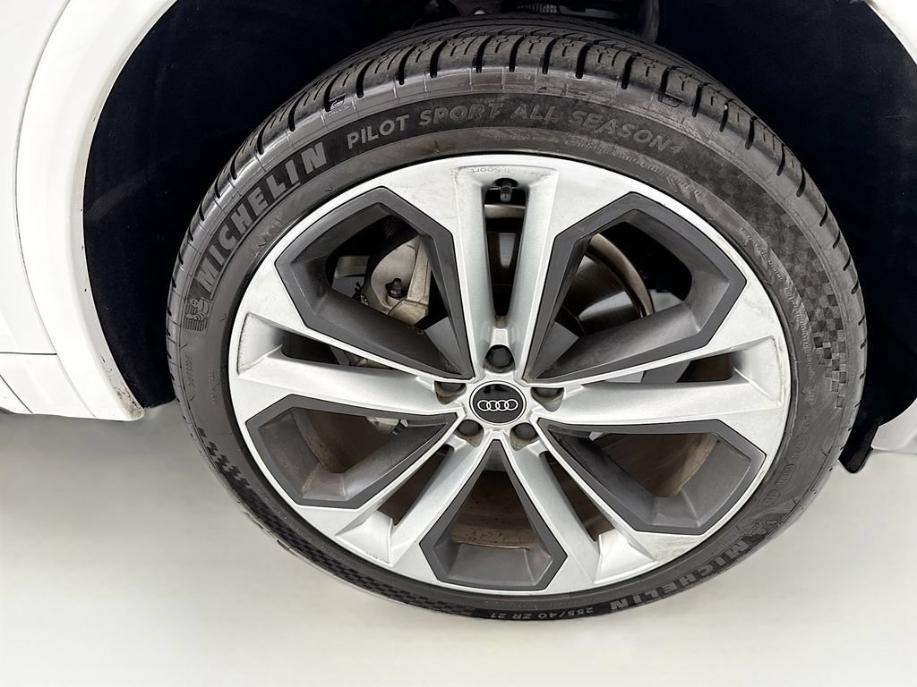 Used 2023 Audi Q5 2.0T Premium Plus w/ Premium Plus Package AWD/4WD image 30