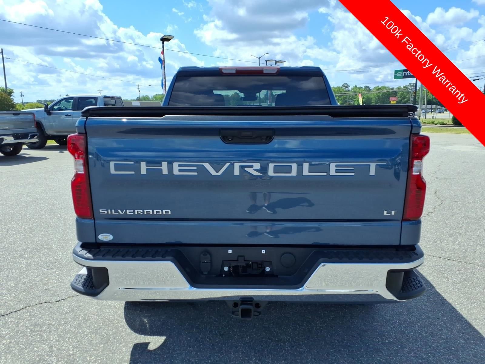 Used 2024 Chevrolet Silverado 1500 LT AWD/4WD image 4