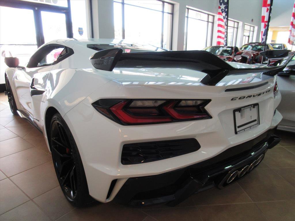 New 2026 Chevrolet Corvette Z06 w/ Z07 Performance Package image 4