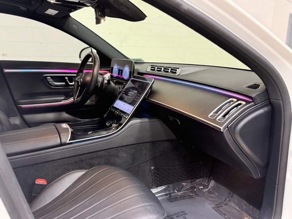 Used 2022 Mercedes-Benz S 500 4MATIC w/ AMG Line Package image 44