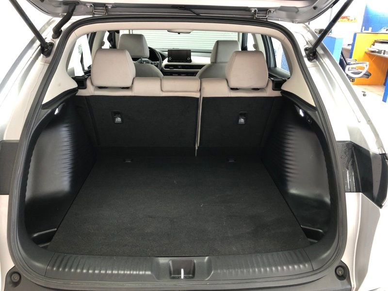 Used 2024 Honda HR-V LX image 8