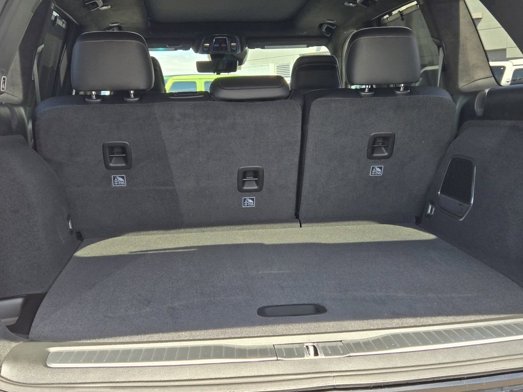 New 2026 Jeep Grand Cherokee Summit w/ Obsidian Package image 15