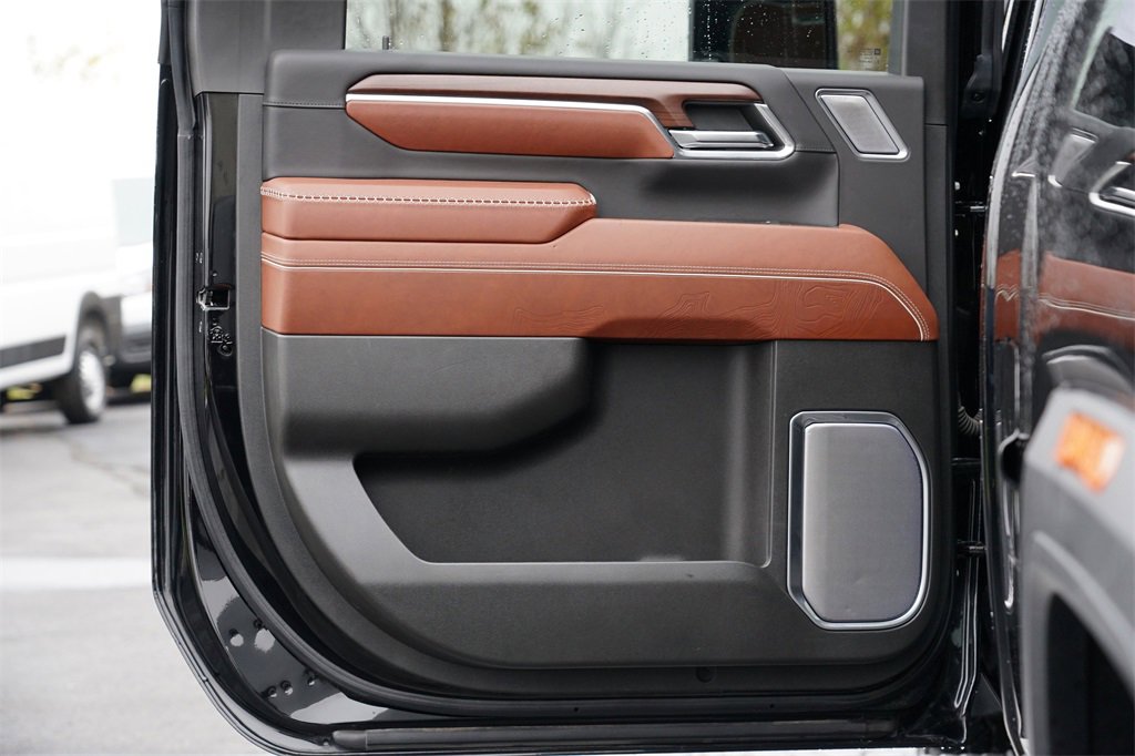 Used 2024 GMC Sierra 3500 Denali Ultimate image 21