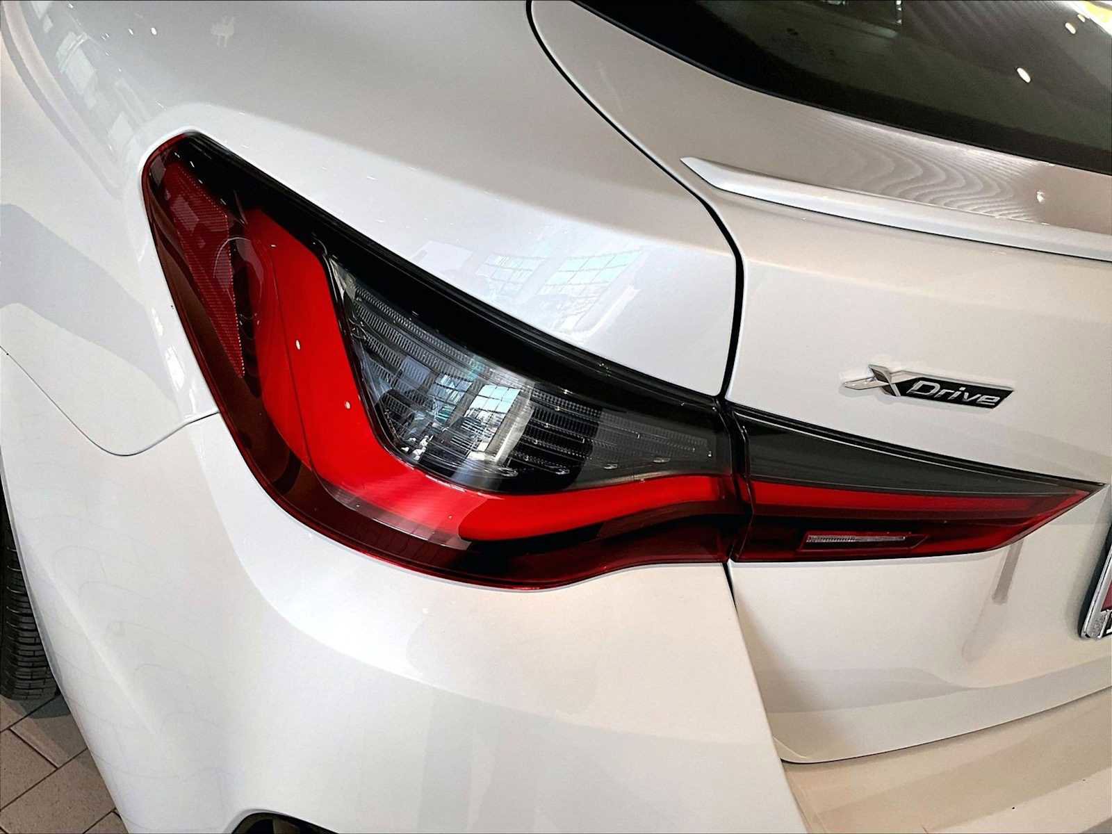 Used 2025 BMW 430i xDrive w/ M Sport Package image 33