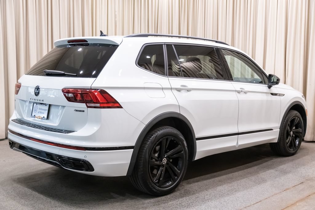 Certified 2024 Volkswagen Tiguan SE R-Line AWD/4WD image 6