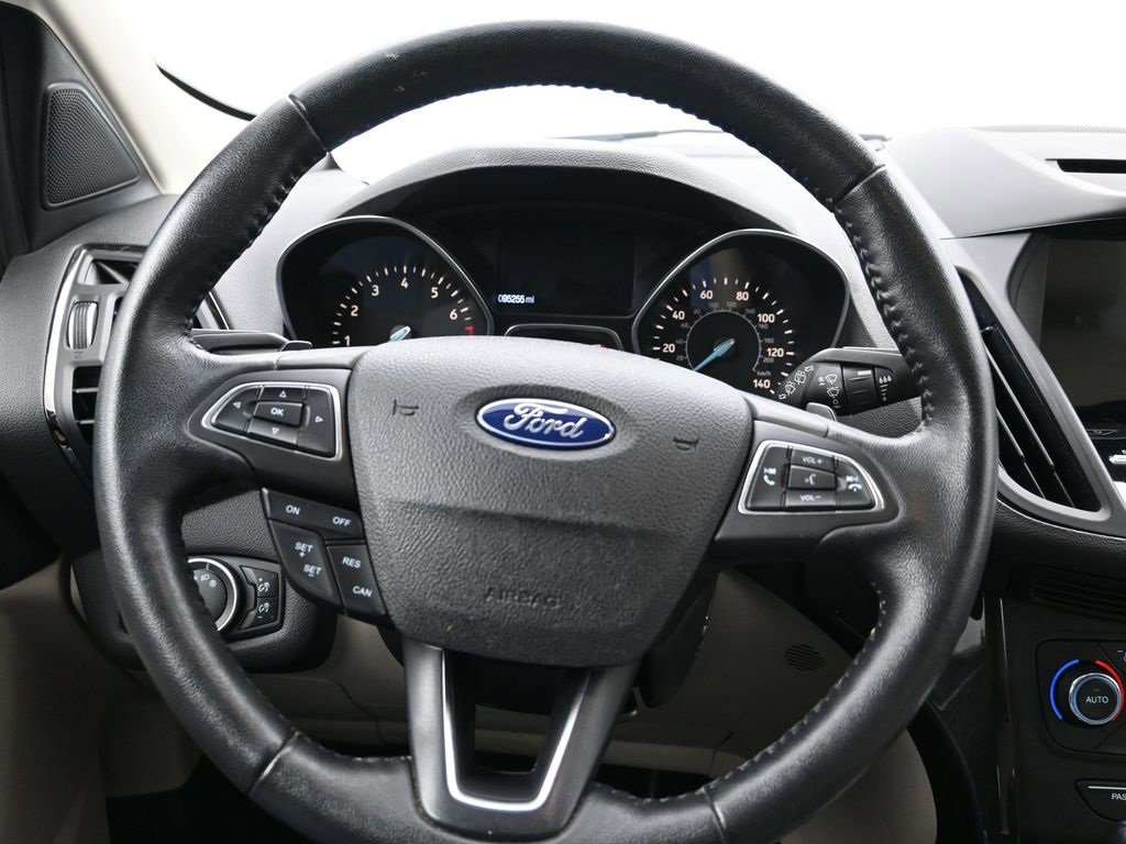 Used 2017 Ford Escape Titanium image 14