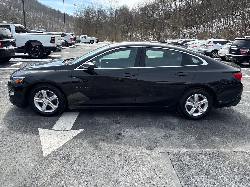 Used 2021 Chevrolet Malibu LS video 2