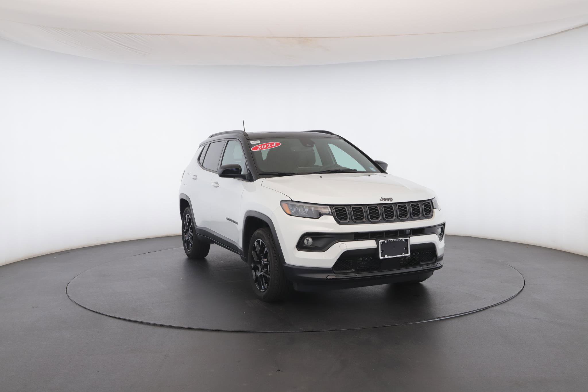 Used 2024 Jeep Compass Latitude w/ Sun and Sound Group AWD/4WD image 36