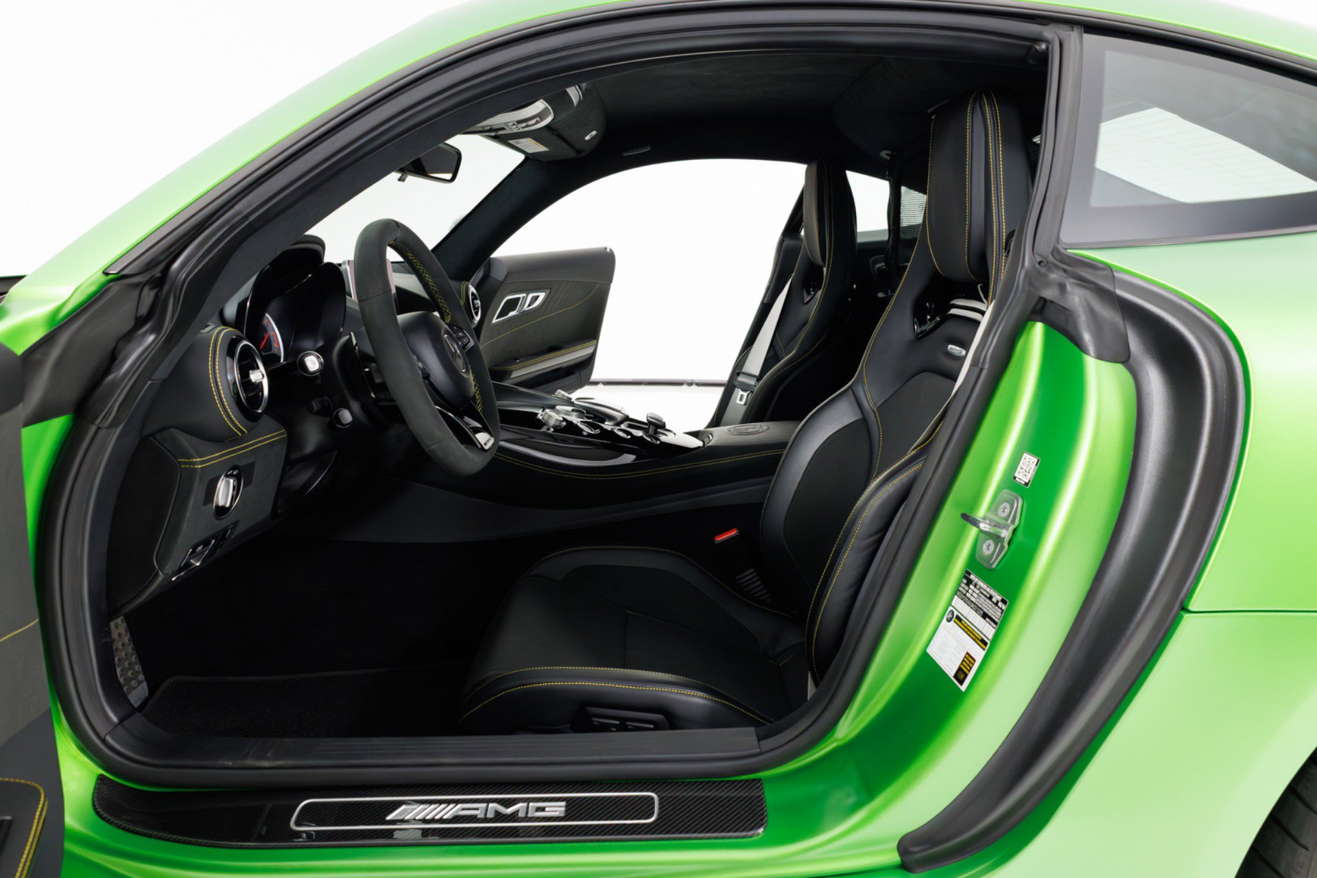 Used 2018 Mercedes-Benz AMG GT R image 10