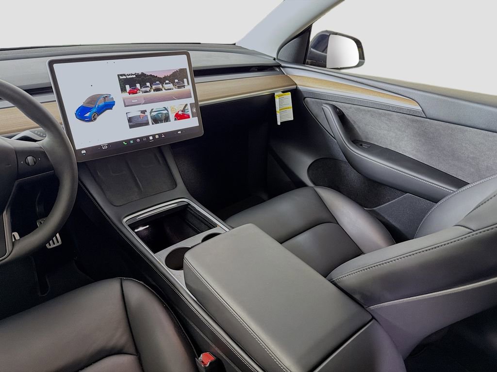 Used 2023 Tesla Model Y Performance image 27