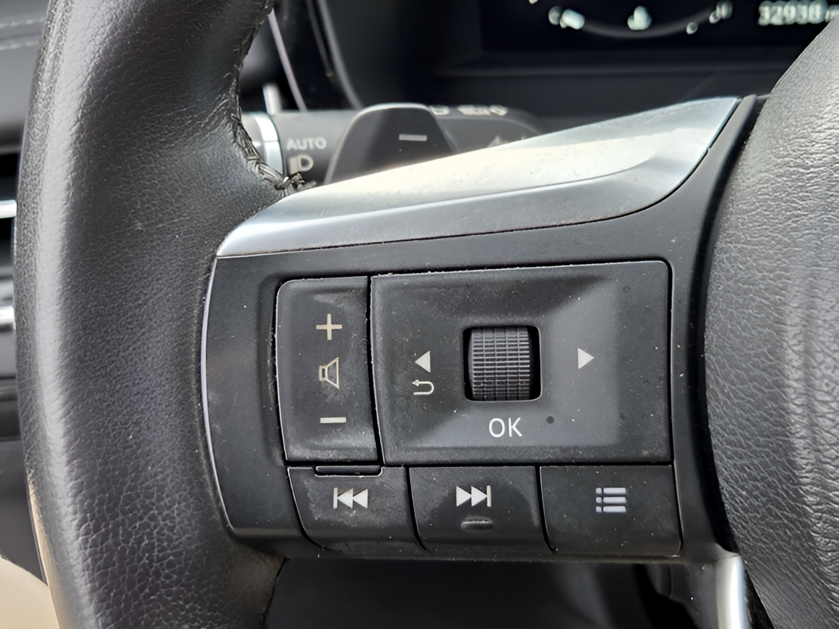 Used 2023 INFINITI QX60 Luxe AWD/4WD image 24