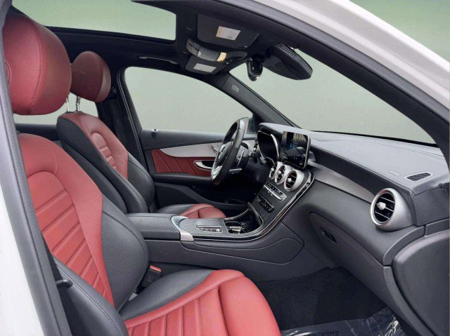 Certified 2022 Mercedes-Benz GLC 43 AMG 4MATIC image 28