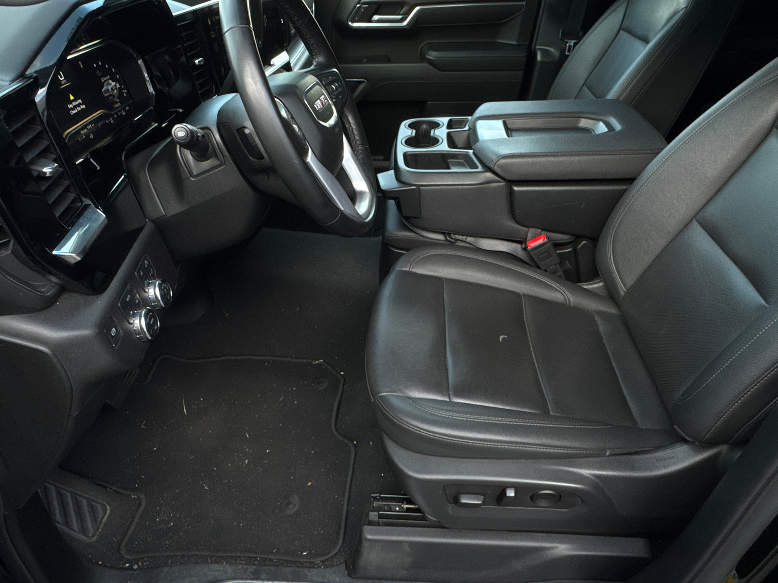 Used 2025 GMC Sierra 1500 SLT AWD/4WD image 9