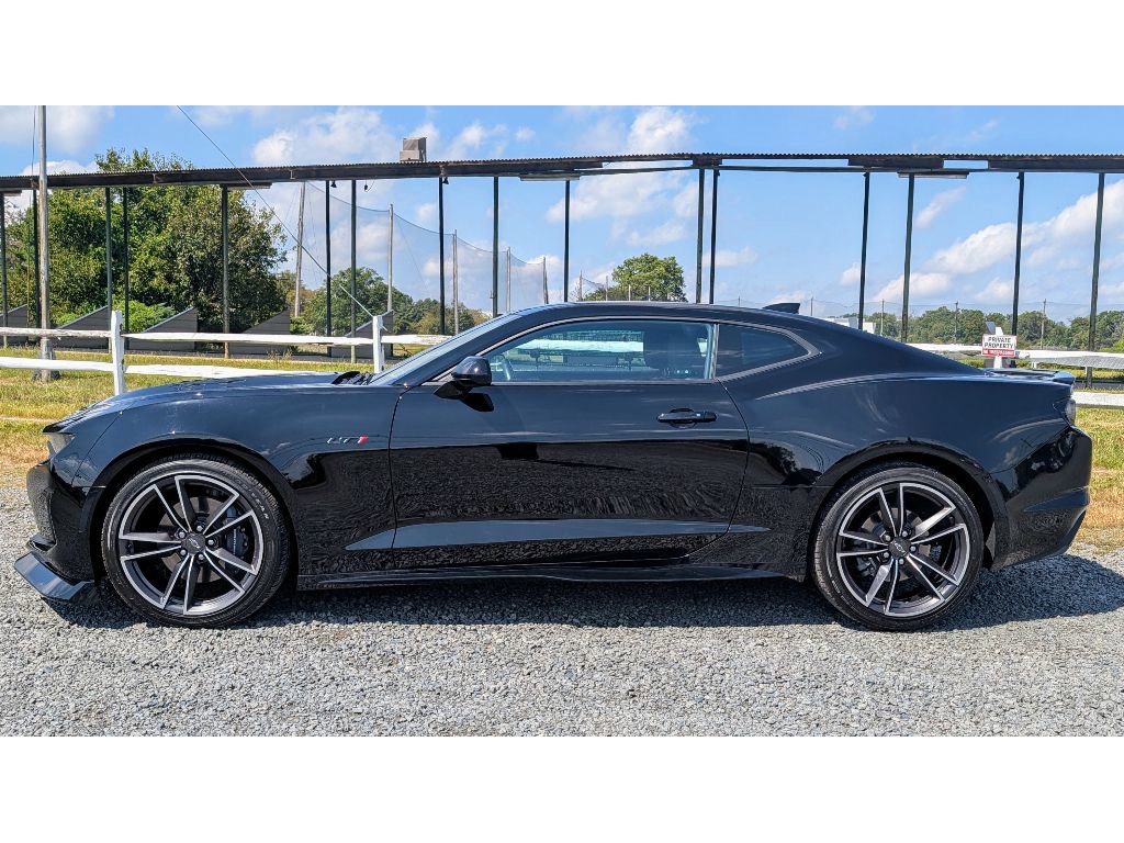 Used 2021 Chevrolet Camaro LT w/ RS Package image 4