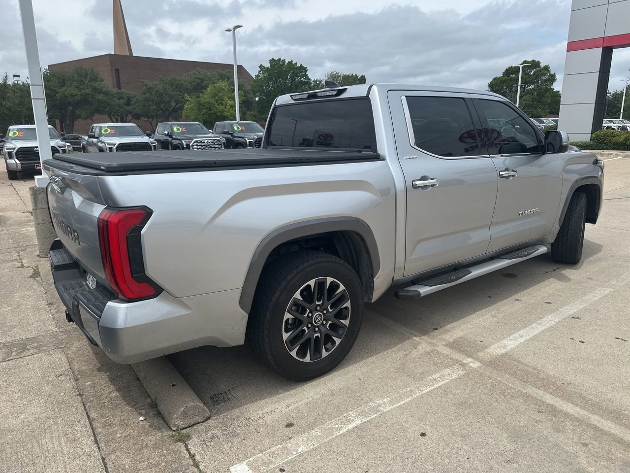 Used 2023 Toyota Tundra Limited w/ Power Package RWD image 3