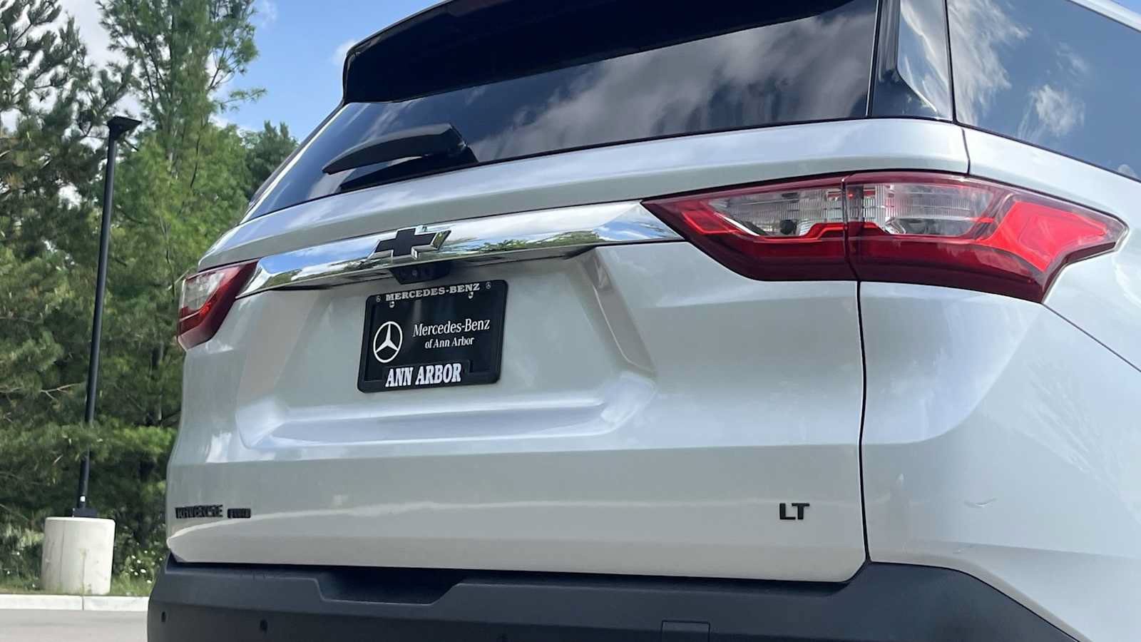 Used 2019 Chevrolet Traverse LT w/ LT Premium Package AWD/4WD image 19