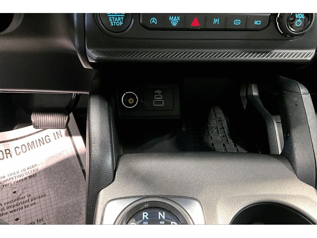 Used 2025 Ford Bronco Sport Badlands image 33