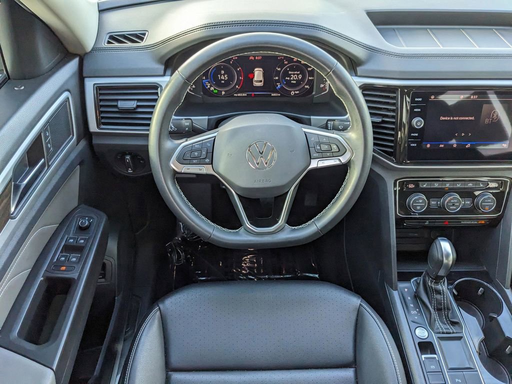 Used 2023 Volkswagen Atlas SE w/ Black Wheel Package FWD image 14