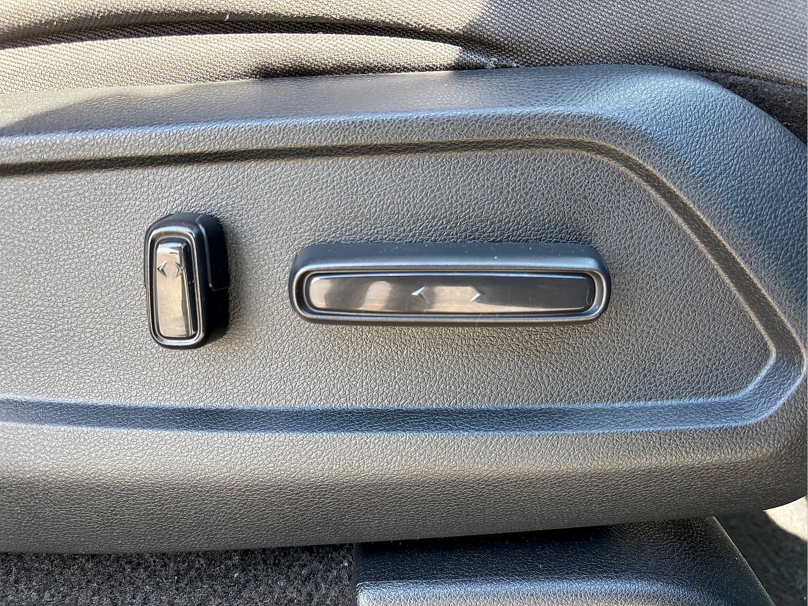 Certified 2023 Honda Pilot Sport image 36