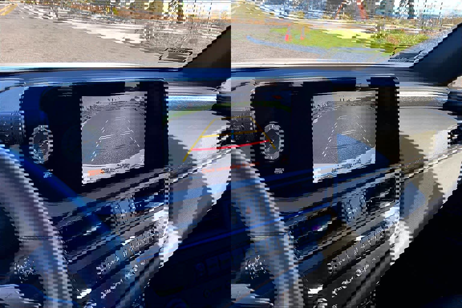 Used 2025 Lexus ES 350 w/ Premium Package image 26