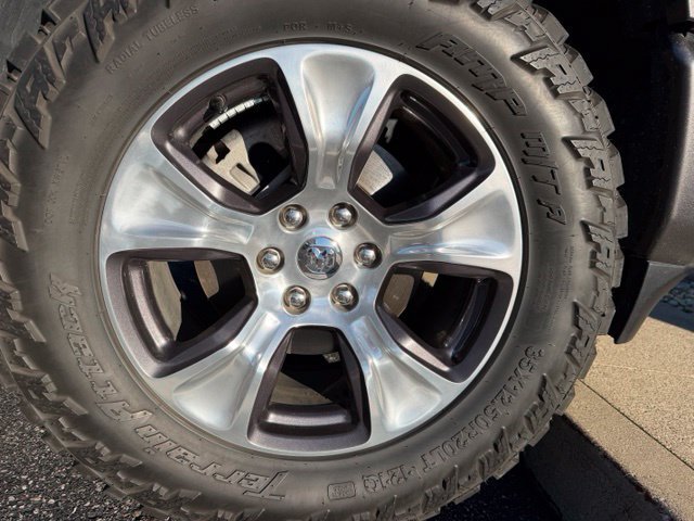 Used 2024 RAM 1500 Laramie AWD/4WD image 8