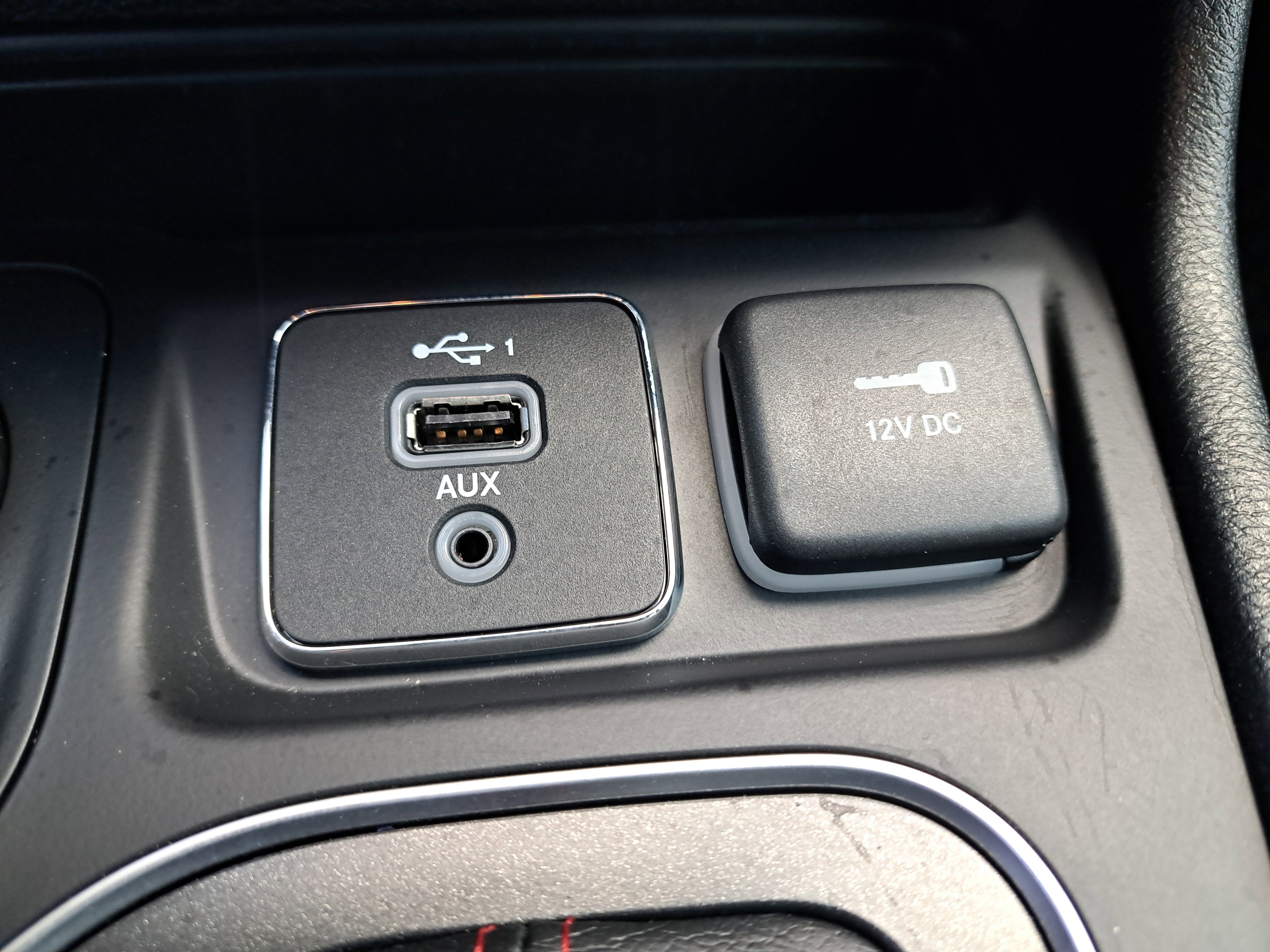 Used 2022 Jeep Cherokee Trailhawk w/ Premium Leather Package image 27