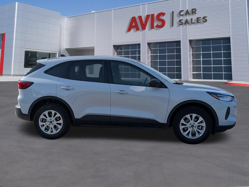 Used 2025 Ford Escape Active AWD/4WD image 9