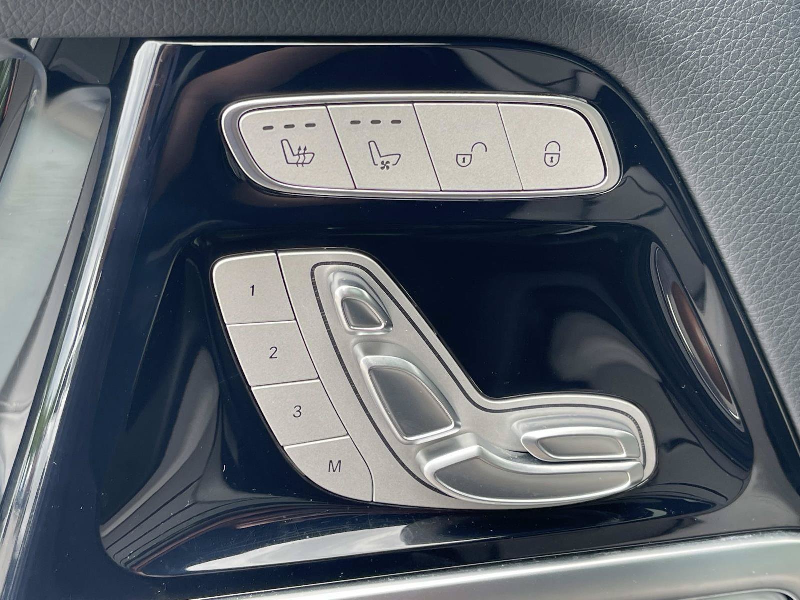 Certified 2021 Mercedes-Benz G 63 AMG 4MATIC image 30