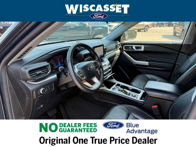 Certified 2022 Ford Explorer XLT w/ Equipment Group 202A image 4