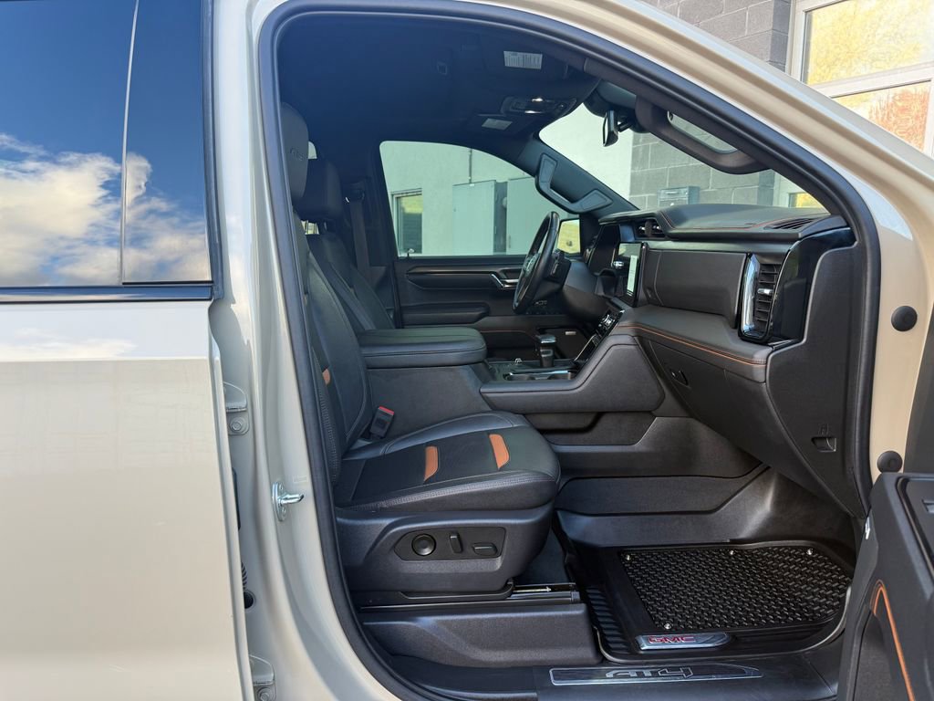 Used 2023 GMC Sierra 1500 AT4 w/ AT4 Premium Package image 15