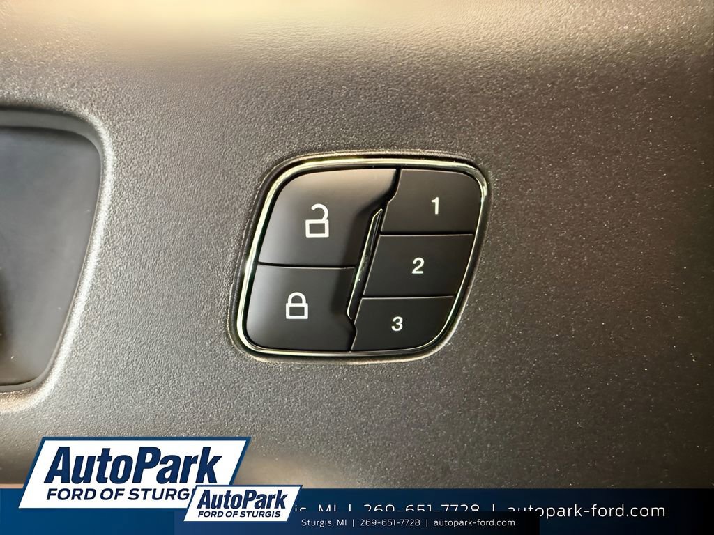 Used 2025 Ford Bronco Sport Outer Banks w/ Outer Banks Tech Package+ image 24