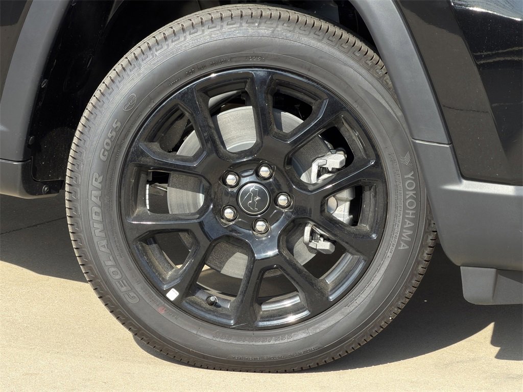 New 2026 Jeep Compass Latitude image 8