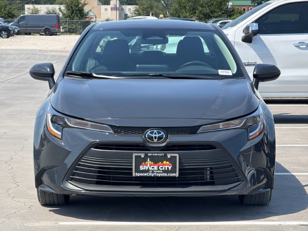 Used 2026 Toyota Corolla LE FWD image 9