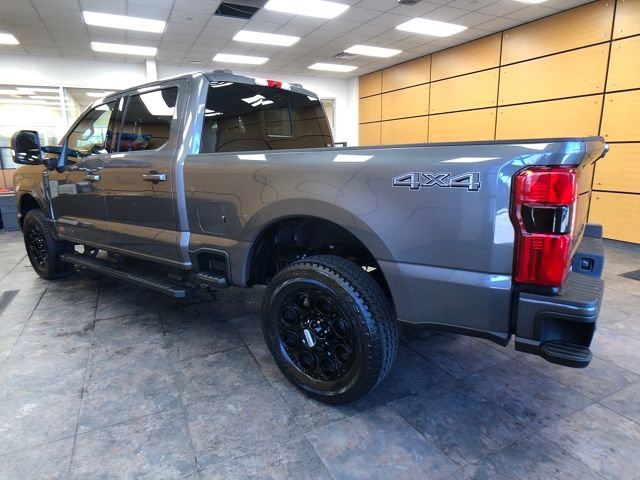 New 2026 Ford F250 Lariat w/ Black Appearance Package image 5