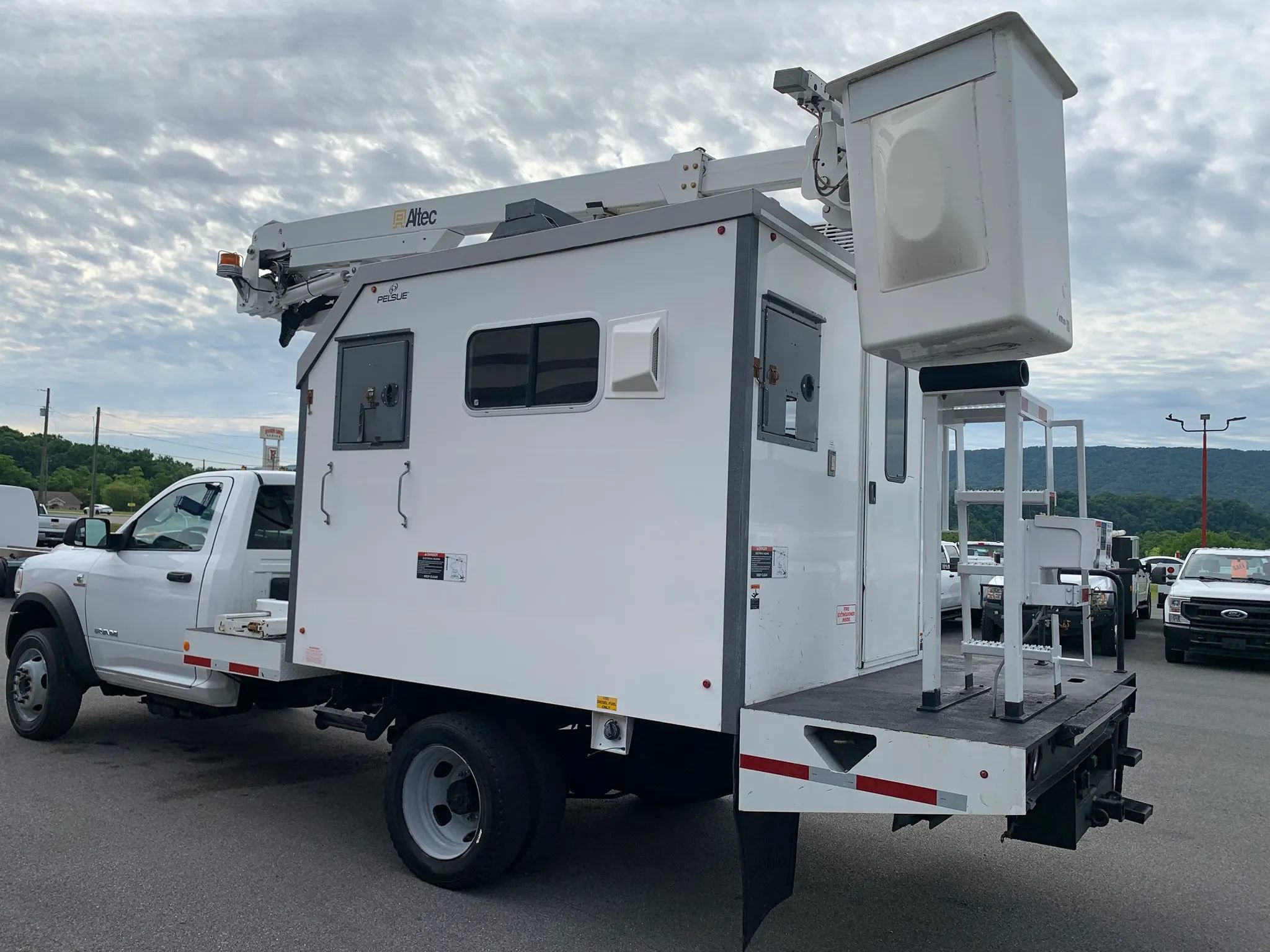 Used 2019 RAM 5500 Tradesman w/ Ambulance Prep Group AWD/4WD image 26