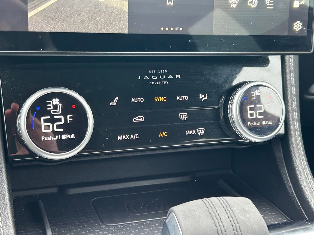 Used 2024 Jaguar F-PACE R-Dynamic S image 34